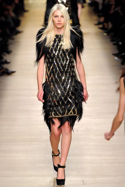 Look 38
